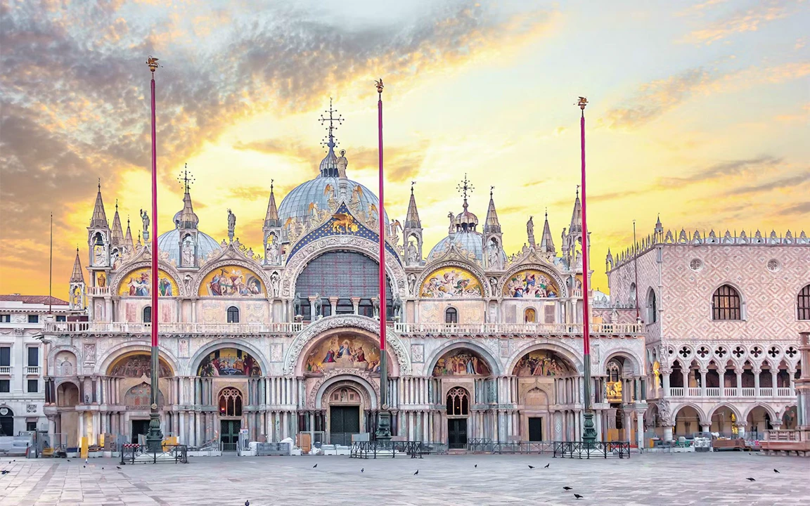 Grand Canal, St. Mark's Square and Basilica & Rialto Bridge Tour